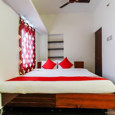 Hotel Lakshmi Narayana ซาเลม ภายนอก รูปภาพ