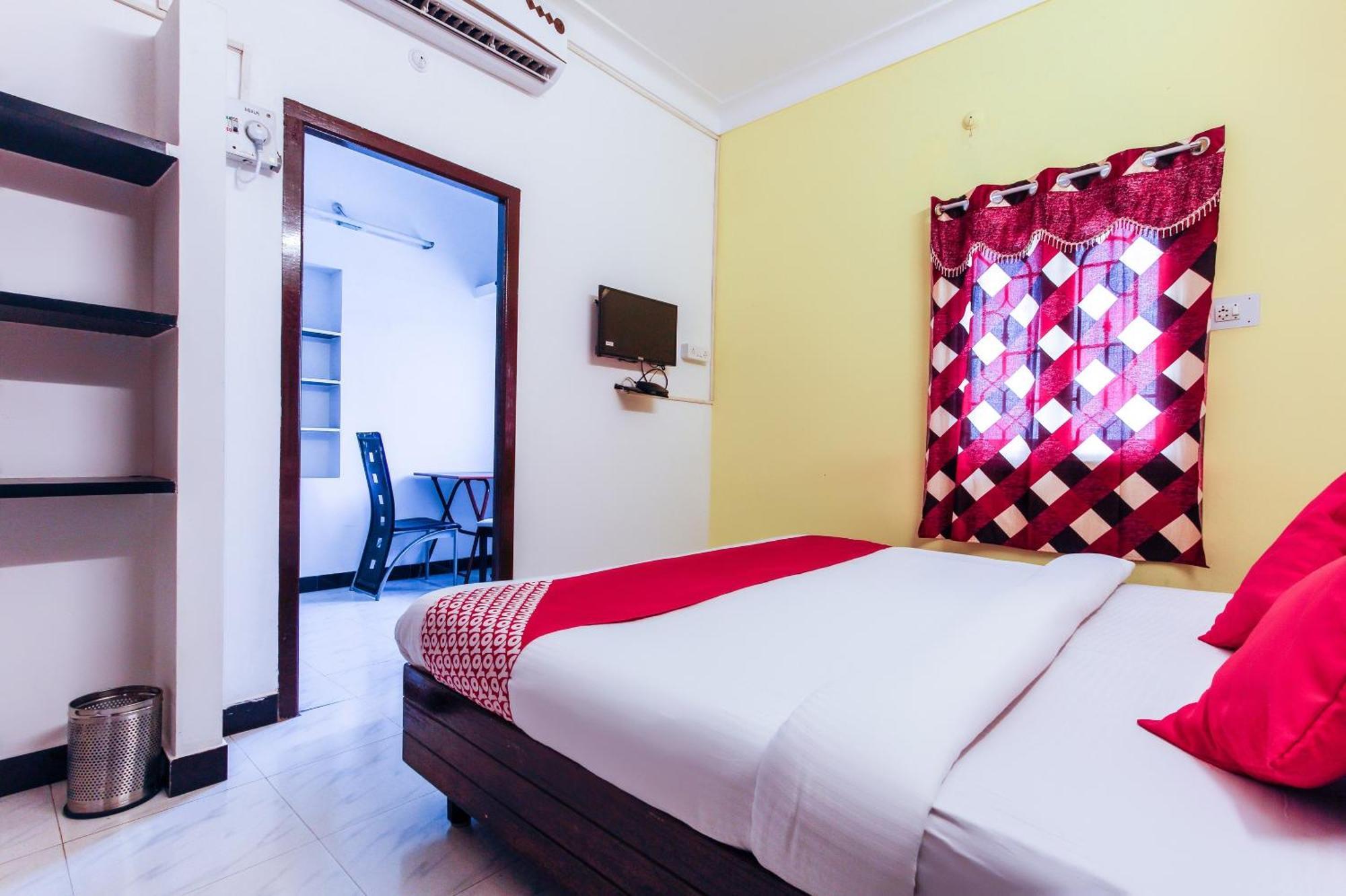 Hotel Lakshmi Narayana ซาเลม ภายนอก รูปภาพ