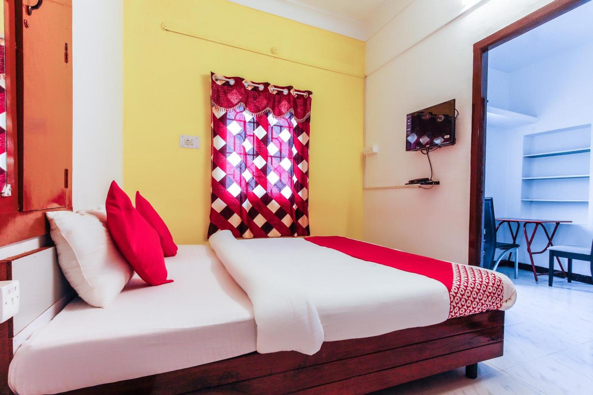 Hotel Lakshmi Narayana ซาเลม ภายนอก รูปภาพ