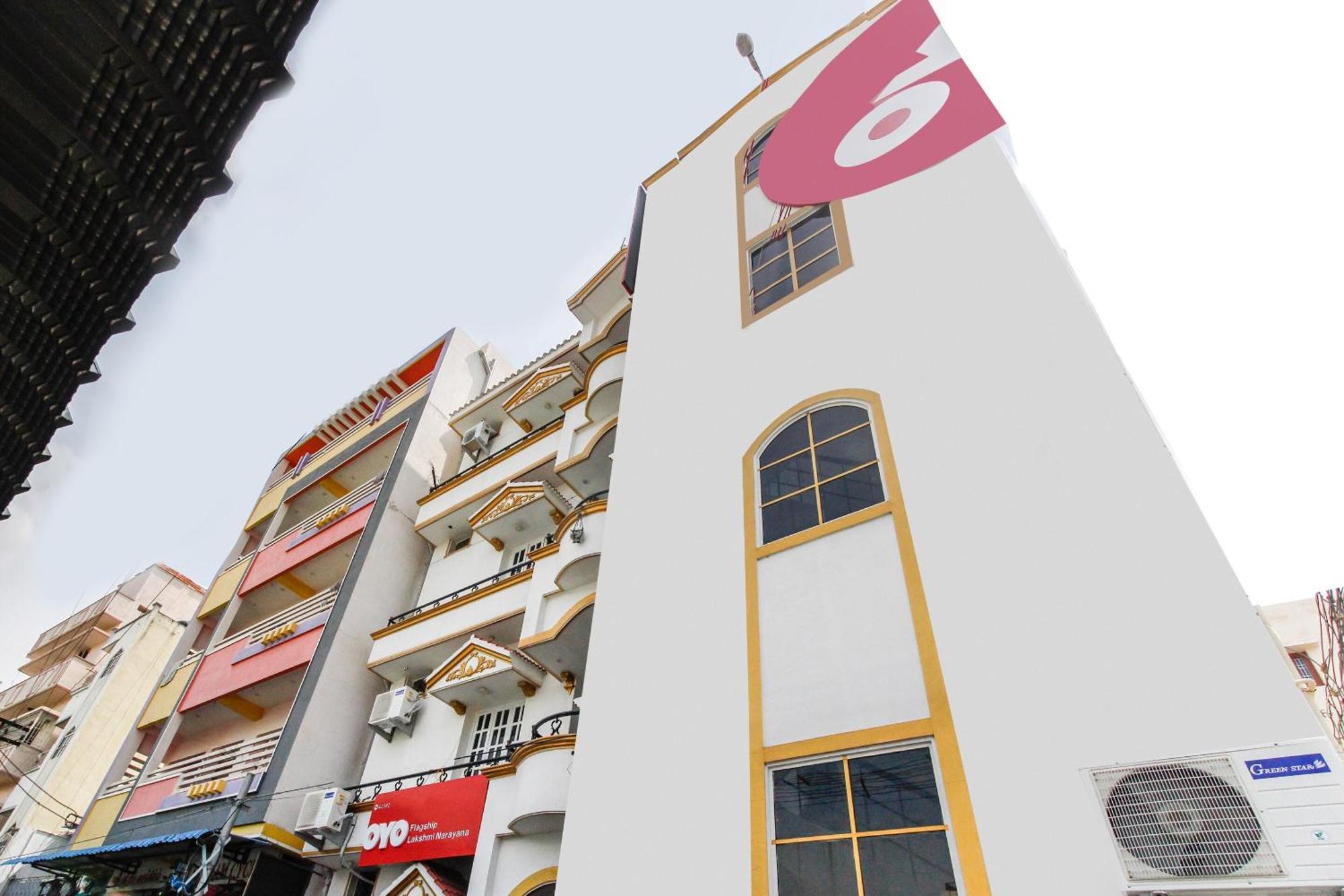Hotel Lakshmi Narayana ซาเลม ภายนอก รูปภาพ